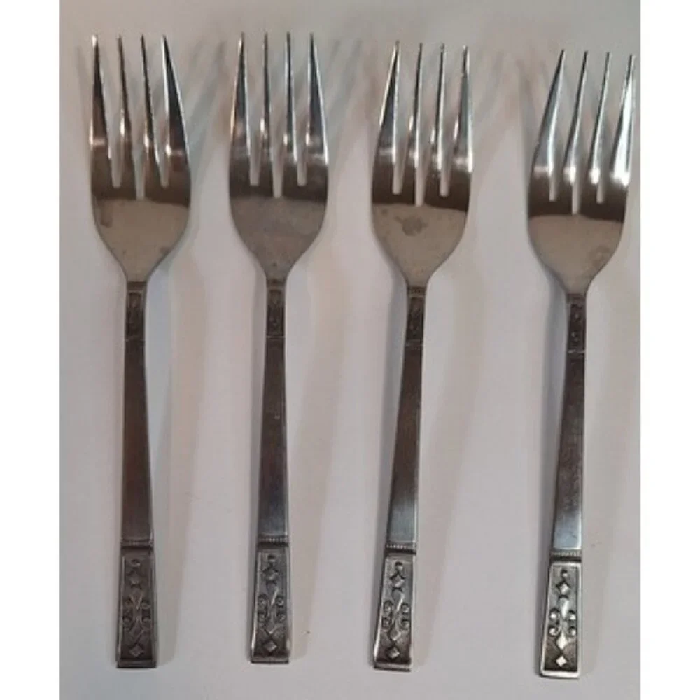 OXH69 Oxford Hall Fleur De Lis Japan Salad‎ Fork Lot 4 Flatware